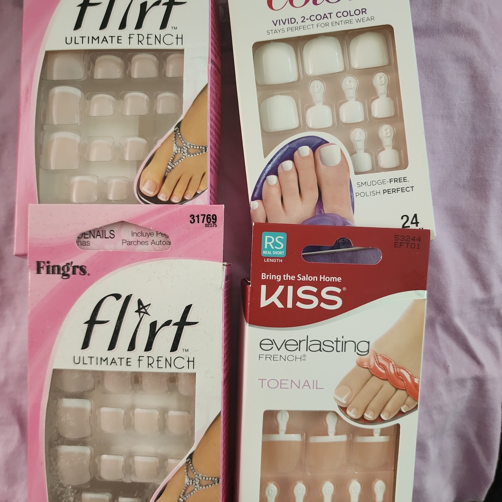 4 Sets.. Kiss Everlasting French & Vivid White + 2 Fing'rs Flirt Ultimate French